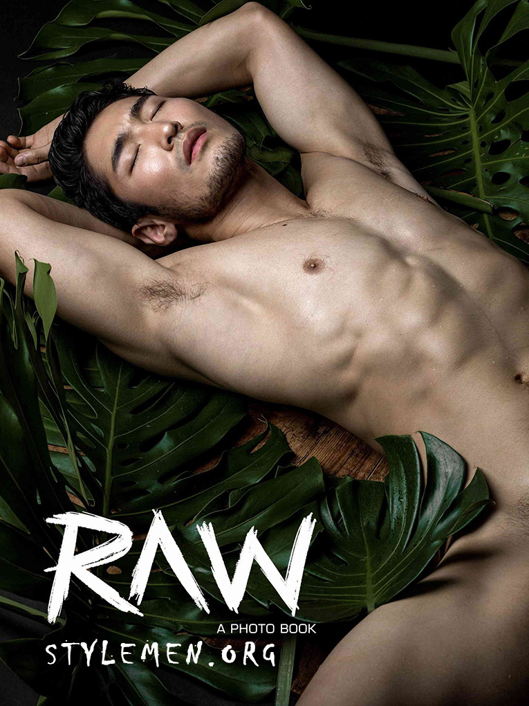 RAW Photo Book 01 - Some Like It RAW 全見寫真